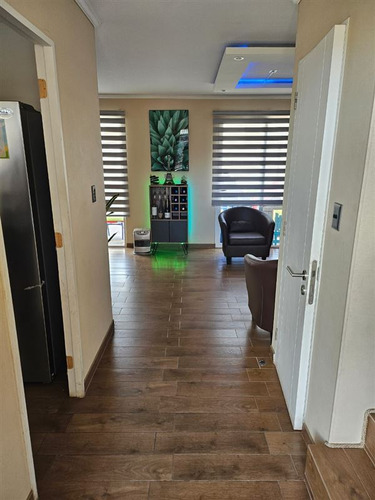 Casa En Venta De 3 Dorm. En Maipú