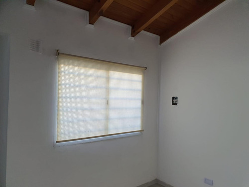 Imagen 5 de 29 de Vendo Casa 3 Dormi C/ Quincho - Santa Genoveva - Neuquen