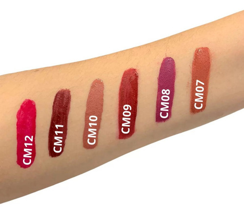 Lápiz labial Duo 2 en 1 Ruby Rose Mood Color Cm12 (rosa rosado) acabado mate y color hidratante Cm11