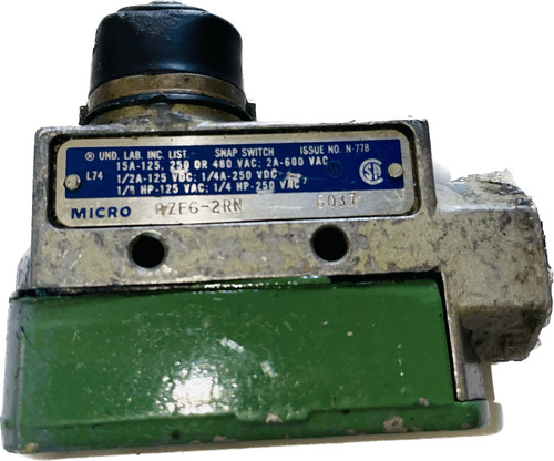 Interruptor De Posición Micro Switch Bze6-2rn