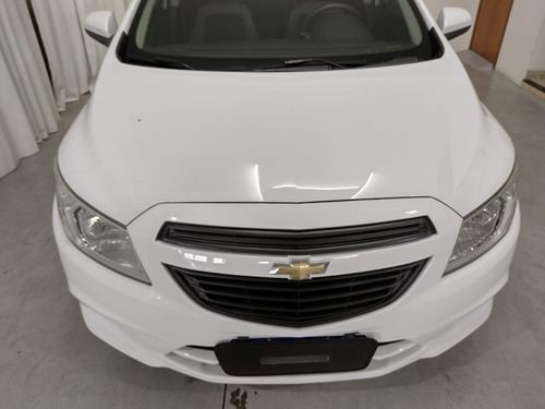 Imagem 5 de 10 de Chevrolet Onix 2015 Ls