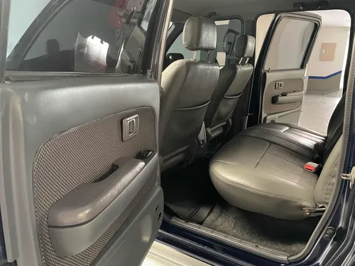 Toyota Hilux 2.4L 4x4 DC