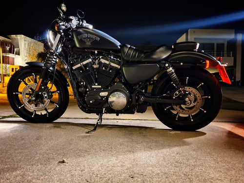 Harley Davidson 883 Iron