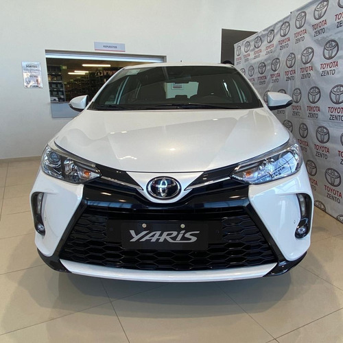 Imagen 1 de 13 de Toyota Yaris 1.5 107cv Xls Cvt 5 P