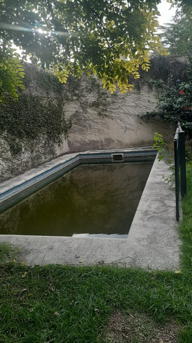 Casa Impecable Amplia 5 Ambientes En Ituzaingó Centro