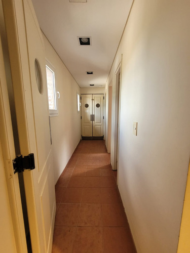 Local De 230m2 En Torrepueblo, Benavidez.