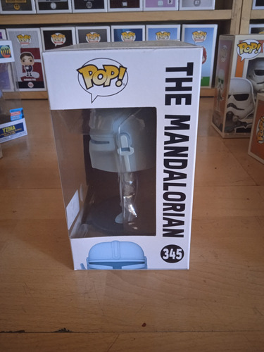 Funko Pop Mandalorian Glow Entertainment Earth Sticker Nuevo