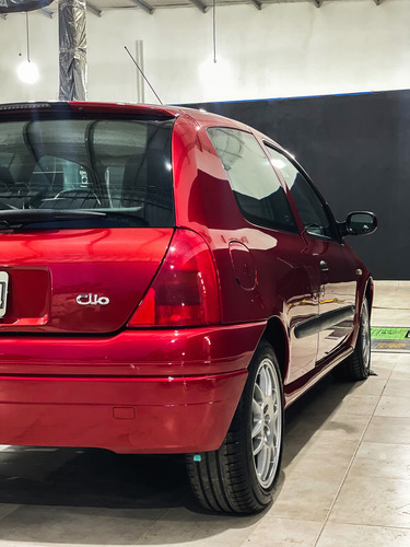 Renault Clio 2.0 Sport