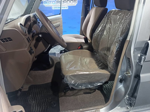 Imagen 8 de 14 de Toyota Land Cruiser Lx