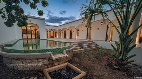 Casa Lujosa En Venta En Centro Histórico Mérida Remodelada