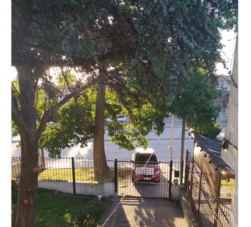 Imagen 5 de 12 de Vendo Muy Buena Casa En 2 Plantas Sobre Garzón Gge Para 2 O 3 Autos Buena Opción Acepta Banco