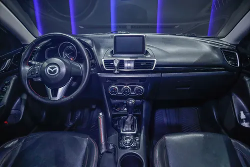 Mazda 3 Touring 2.0