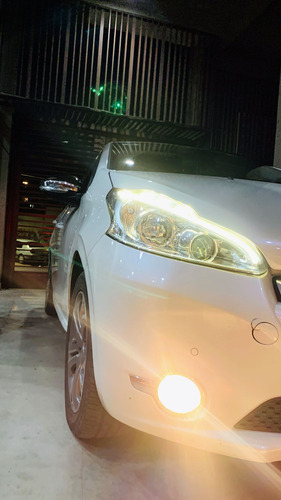 Peugeot 208 1.6 Feline Pack Cuir