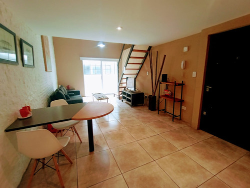 Alquiler Departamento X Dia /semana, Capital, Shopping Abasto Minimo 2 Dias. 2-3y 4 Pasajeros. Consultar Al Whatsapp Informando Fecha De Ingreso Y Salida. Gracias!