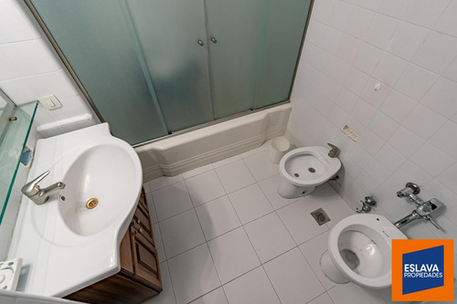 Departamento 4 Ambientes Con Dependencia Al Frente - Recoleta