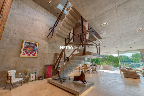 Impresionante Casa En El Yacht, Nordelta