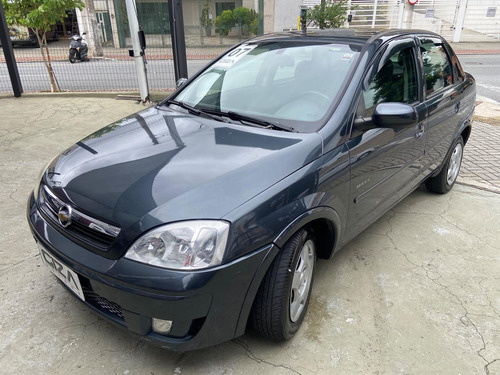 Chevrolet Corsa Sedan Maxx 1.4 8v 4p