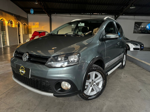 Volkswagen Crossfox 1.6 MI 8V FLEX 4P MANUAL