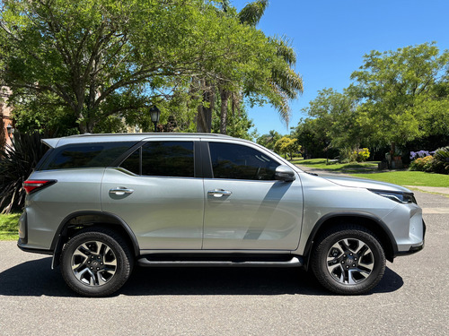 Toyota Hilux SW4 2.8 Srx 204Cv 4X4 7As At