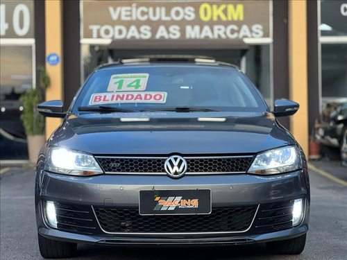 Volkswagen Jetta 2.0 Tsi Highline 211cv