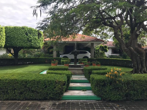 Imagen 3 de 12 de Casa Sola En Venta Lomas De Cocoyoc