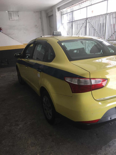 Taxi Fiat Siena 2015 1.4 El Flex 4p