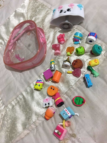 Shopkins Set De 25 Personajes Y Accesorios (Usado)