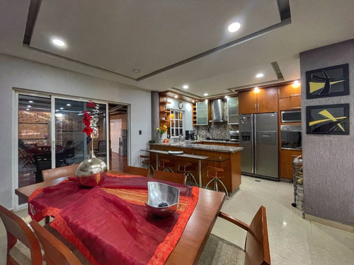 Imagen 2 de 17 de En Venta Townhouse En Piedras Pintadas Pozo Y Planta 100%. Código 136400