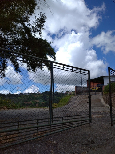 Imagen 2 de 19 de Best House Vende Propiedad De Uso Residencia O Industrial