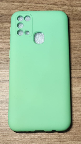 Capa Capinha Aveludada Prot Cam Compatível Com Samsung M31 Cor Verde-claro Fechado Prot Camera