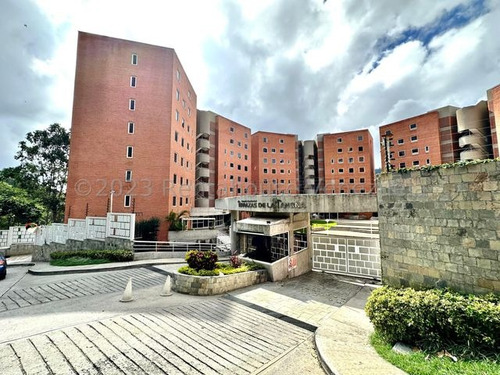 Apartamento En Venta En El Cigarral. Yr