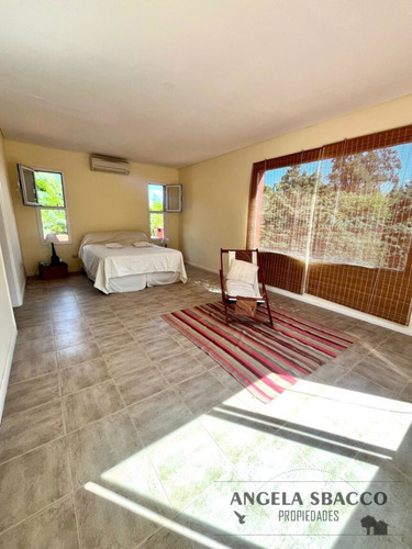 Excelente Casa En San Joaquín.