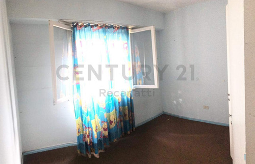 Departamento De 4 Ambientes A La Calle Zona Constitución Id 15319