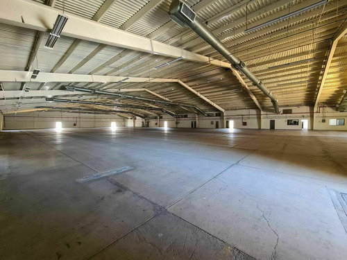 Nave Industrial De 7,014.10 M2 En Renta Al Poniente De La Ci