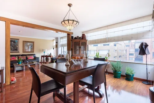 Apartamento En Venta En El Chicó. Cod V3997