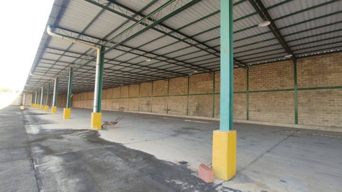 Imagen 24 de 25 de Galpón En Alquiler 1. 800 Metros Detrás De La Polar La Guacamaya Cod. 157175