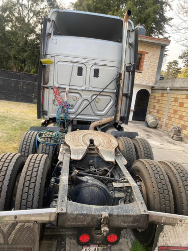 Tractocamion Dina