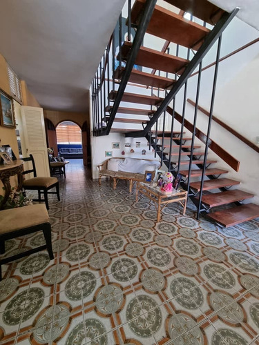 Imagen 6 de 13 de Se Vende Amplia Casa De Dos Niveles En El Trigal Valencia Foc-1226