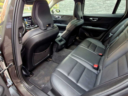 Volvo V60 T5 2021