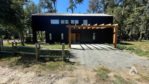 Casa En Venta En Pucón (70301)