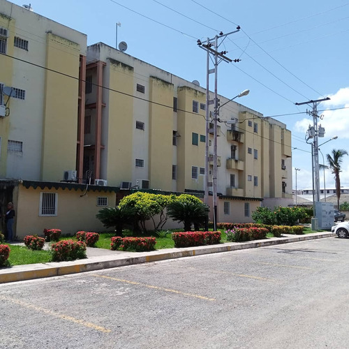 En Alquiler Apartamento En Palo Negro 