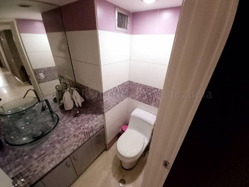 Imagen 19 de 29 de Santa Eduvigis Mls# 22-3891 Wendy Marrero 0424-1275714/ 0426-5178744.-