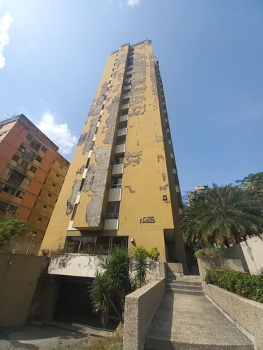 Sky Group Elegance Vende Apartamento En Valencia Paseo Cabriales Res Aries Ela-101