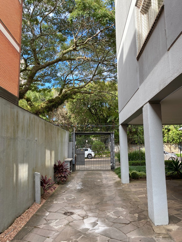 Aluga-se Apartamento Em Ótima Localização No Bairro Cristal E Próximo A Orla
