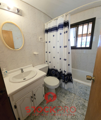 Venta Casa Amoblada En Algarrobo, 3d + 3b + 3est.