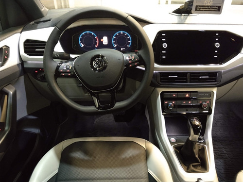Imagen 7 de 15 de Volkswagen T-cross Highline 1.6 110cv At #15