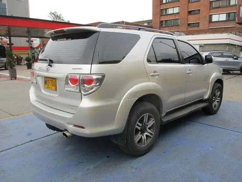 Toyota Fortuner Sr5 4x2 2700cc At Aa