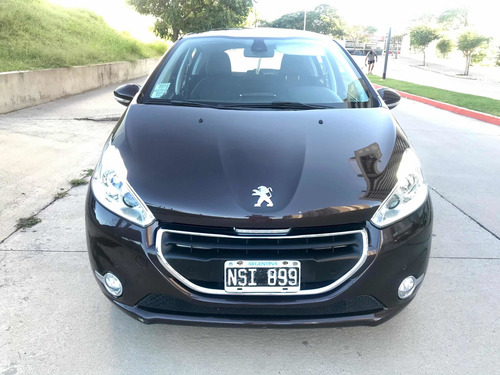 Peugeot 208 1.6 Feline 2014