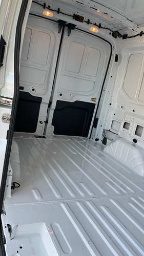 Imagen 7 de 24 de Ford Transit Furgon 2.2 L2h2 - El Mejor Precio