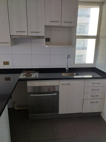 Ref:8716** Arriendo Dpto 1d+1b+terraza+bodega. Metro